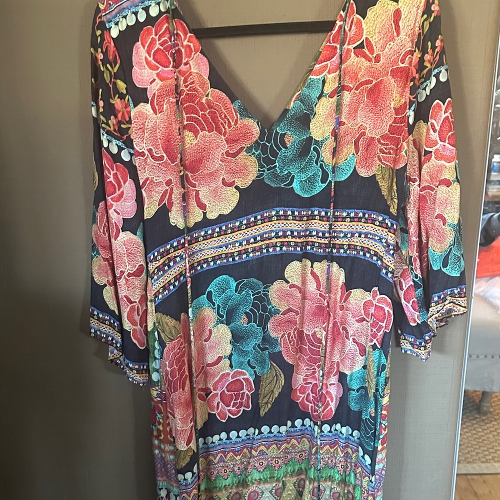 FARM Rio Colorful Floral V-Neck dress - Picture 7 of 11